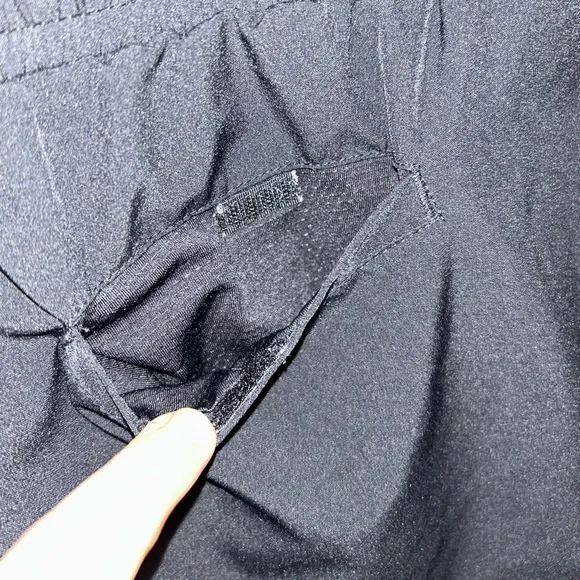 Fabletics Carrie Geometric Running shorts - Picture 3 of 4